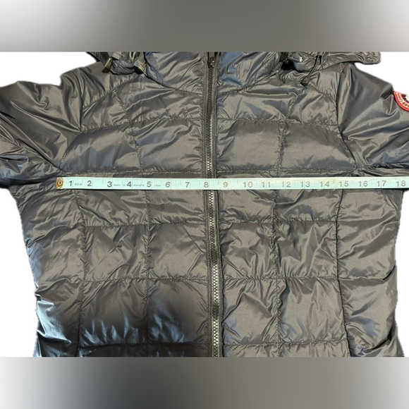 Canada Goose Women's Black Puffer Jacket - Picture 15 of 15